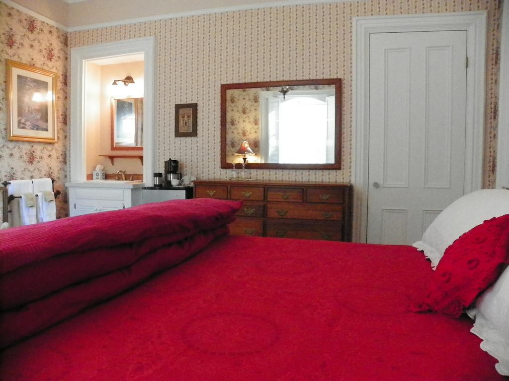 Homeport Historic Inn Searsport Номер фото