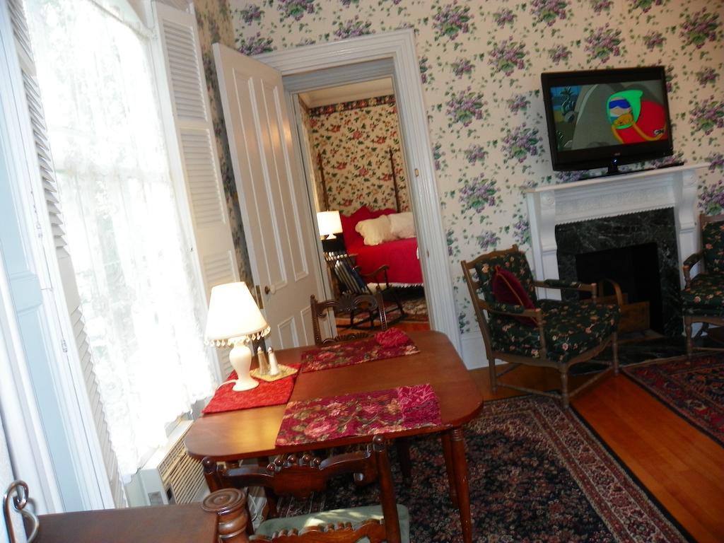 Homeport Historic Inn Searsport Номер фото