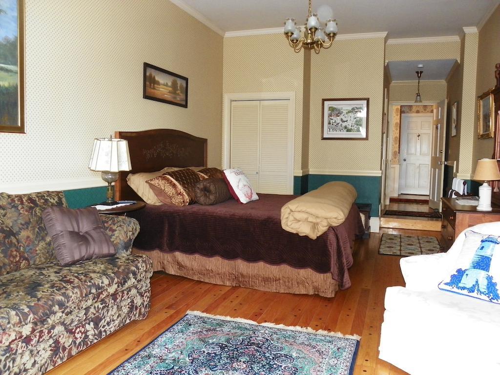 Homeport Historic Inn Searsport Номер фото